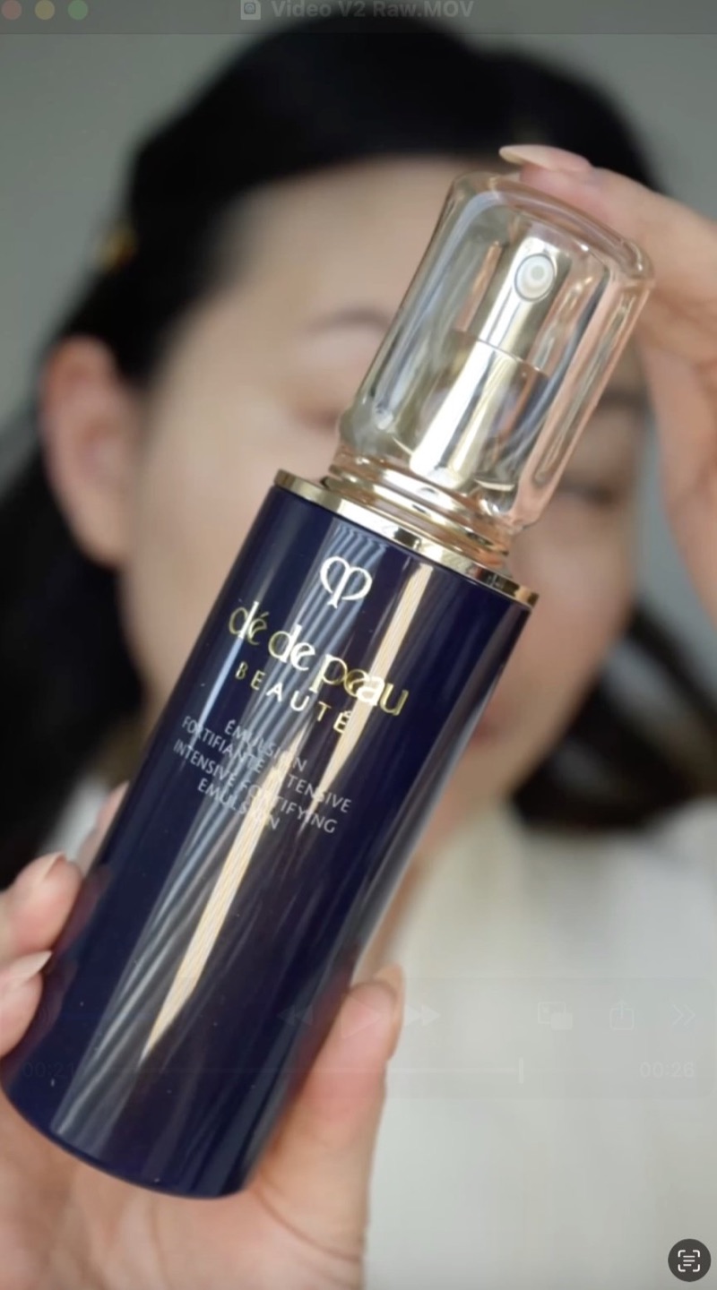 A creator's campaign for Clé de Peau